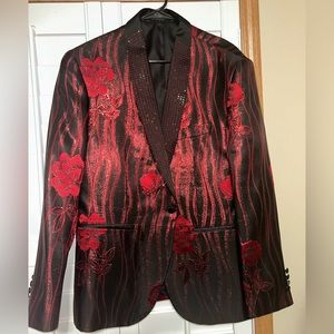 Men’s red rose coat with rhinestone lapel perfect for Valentine’s Day!!
